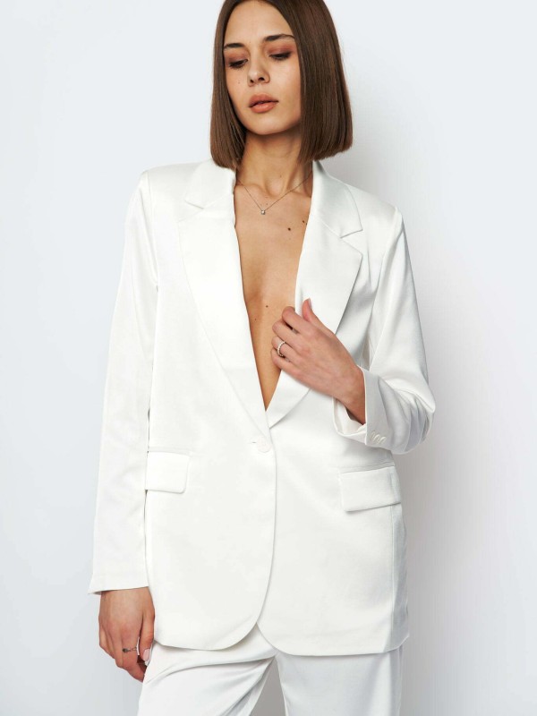 Sienna Jay -Satin blazer in white