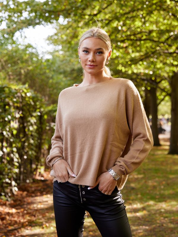 Chelsea - Viscose Blend Sweater In Beige