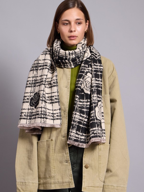 Viola- large wool blend  scarf in black and white