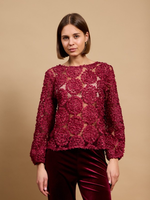 Mandy -Lace Trimmed Blouse In Burgundy
