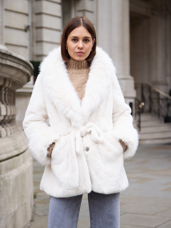 Felicity - Faux Fur Coat In white