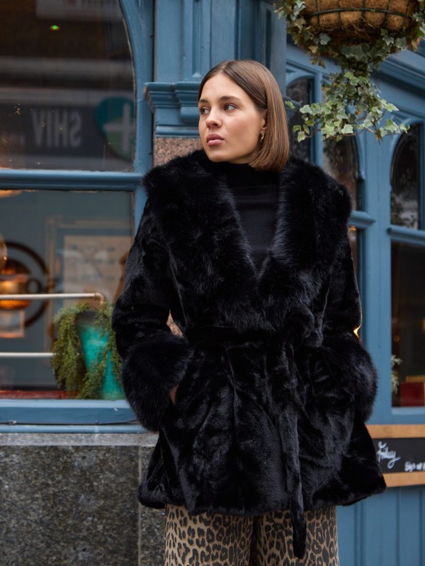 Felicity - Faux Fur Coat In black