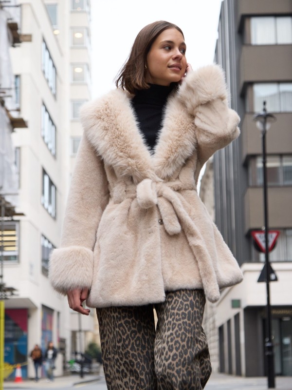 Felicity - Faux Fur Coat In cream