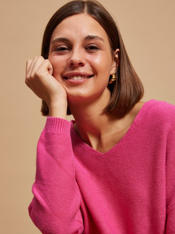 Pandora -viscose-blend v neck Sweater In pink