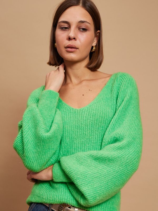 Ayla - Ribbed V neck Sweater In Green