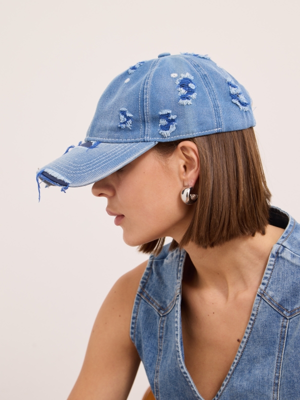 HAT
