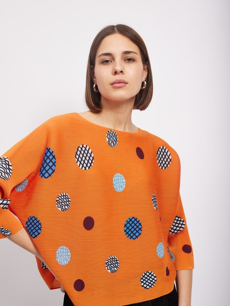 Penny- Plisse printed top spots in orange