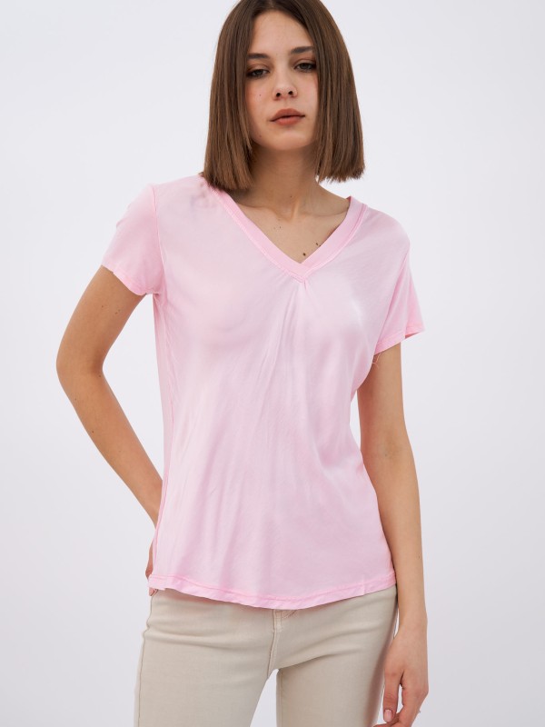 Sanya-Silk Blend V Neck Top In pink