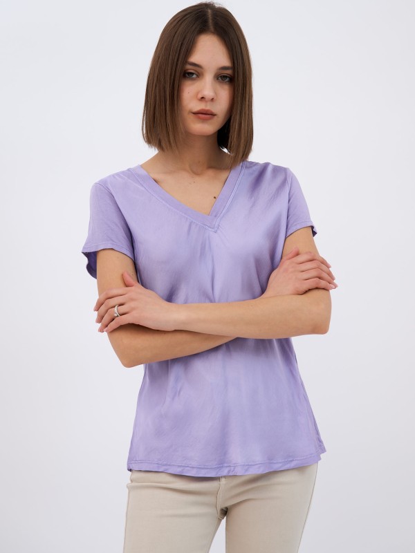 Sanya-Silk Blend V Neck Top In lilac