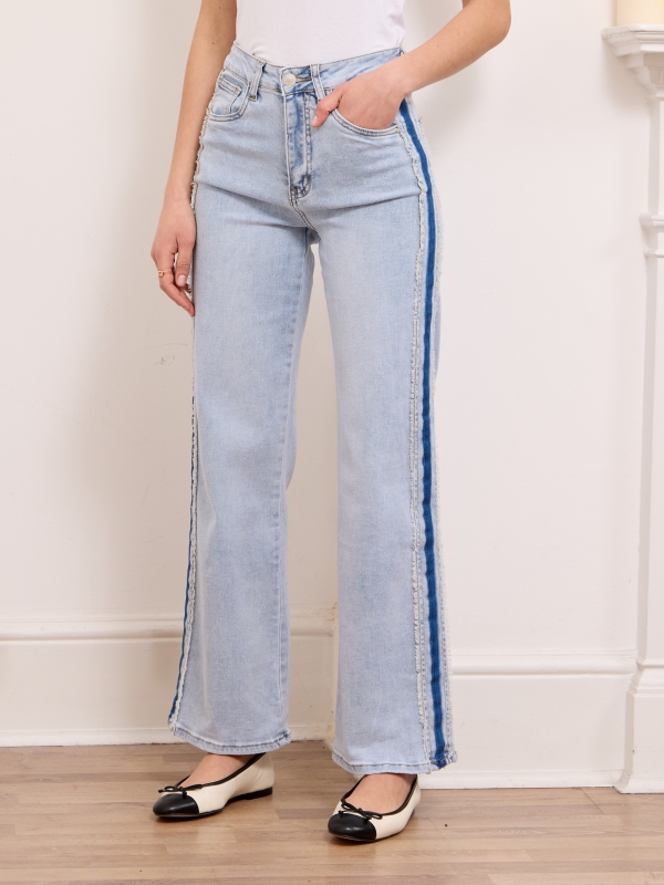 Mell - high rise straight leg jeans In light Blue