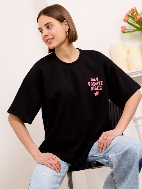 Tara-printed T-shirt in black