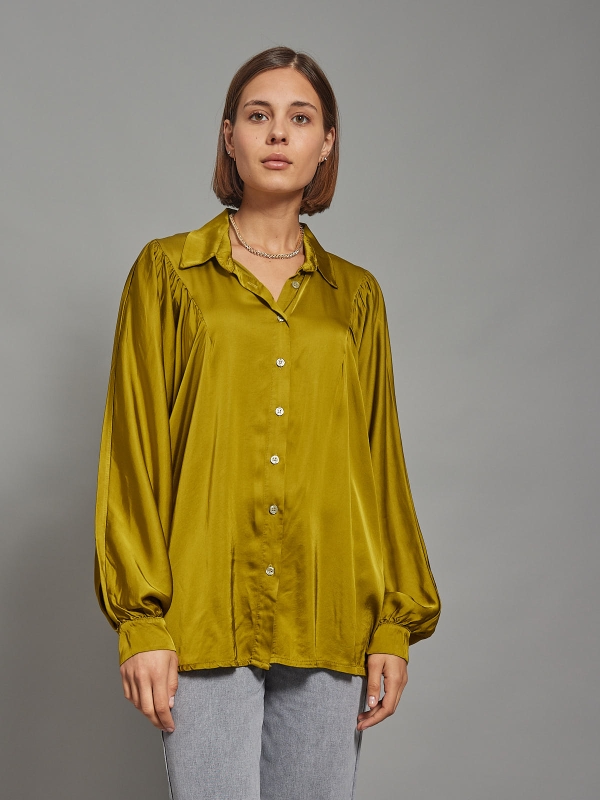 Suri -Silk Blend Blouse In olive