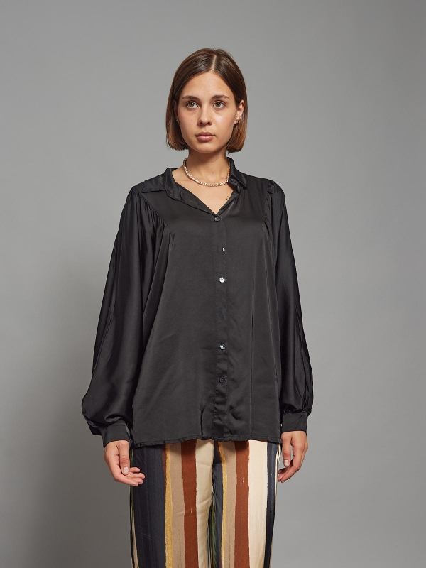 Suri-Silk Blend Blouse In Black
