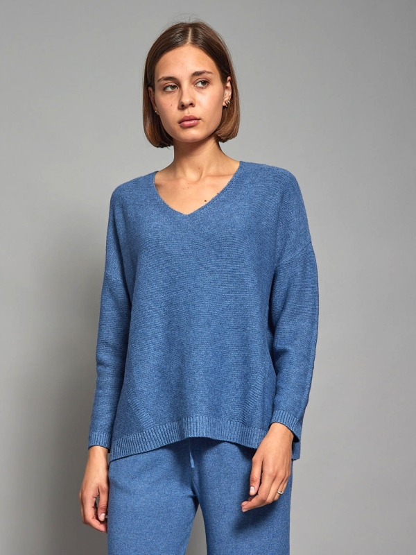 Pandora -viscose-blend v neck Sweater In denim blue
