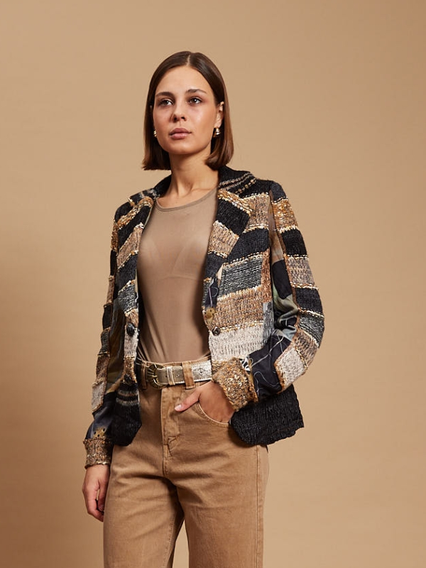 Brooke -single breasted jacquard-knit blazer in beige