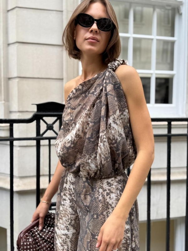 Holly - One Sholuder Top Snake in brown