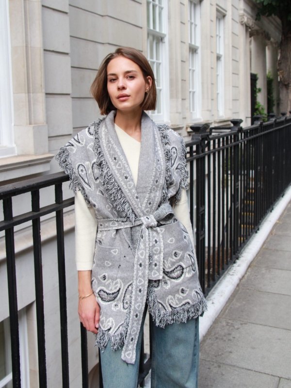 Odette - jacquard-knit wool cashmere gilet in grey