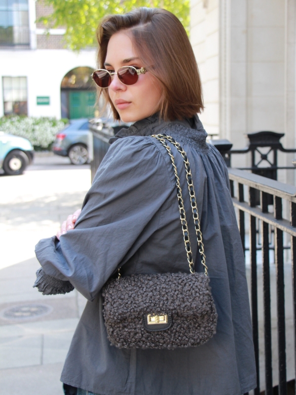 Candy - crossbody boucle chain bag in grey