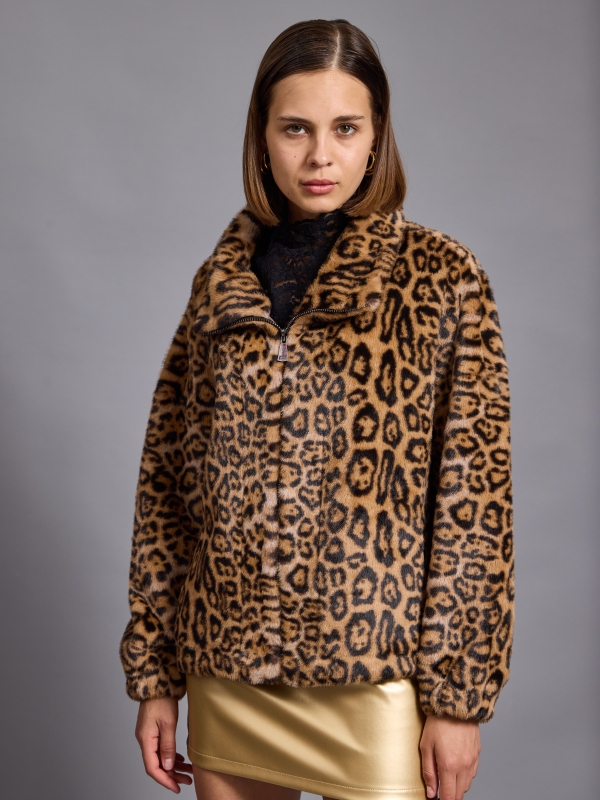 Candy- Faux Fur Coat In Leopard Print in Camel
