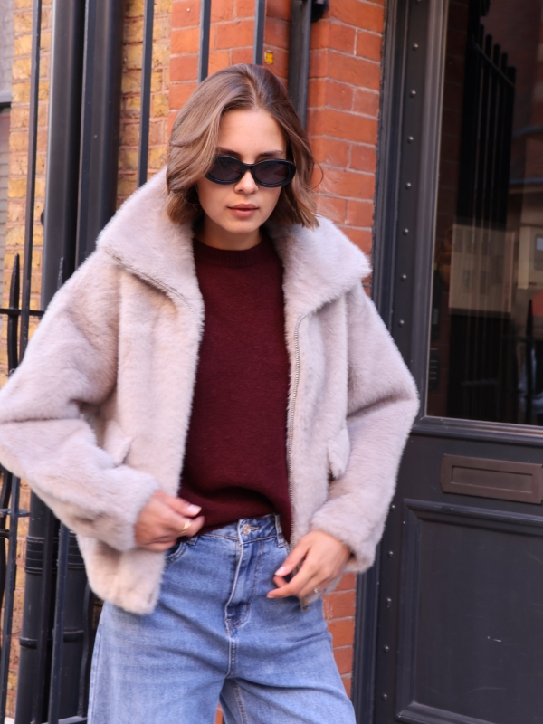 Alma -Faux Fur coat in grey