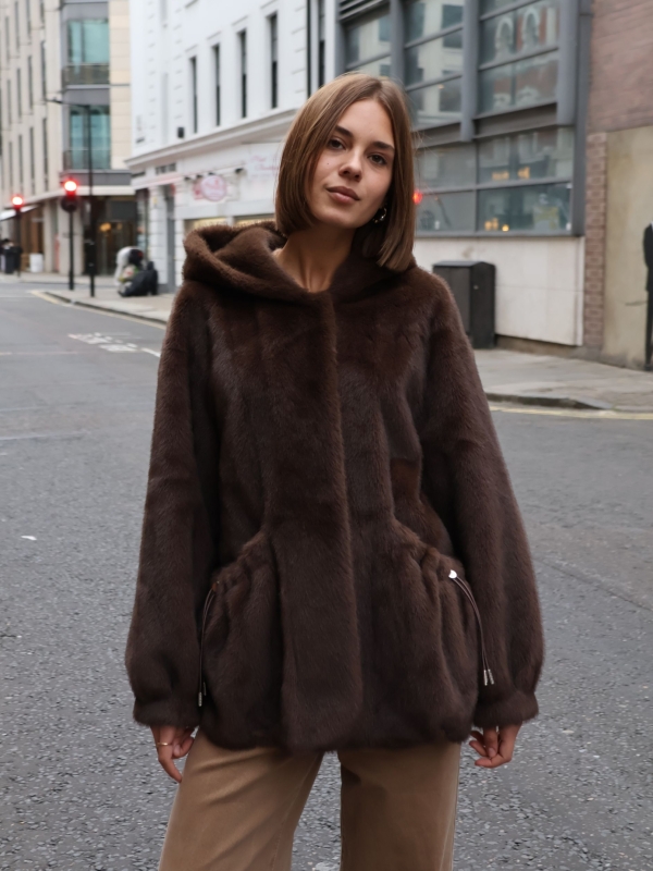 Serena - hooded Faux Fur coat in brown