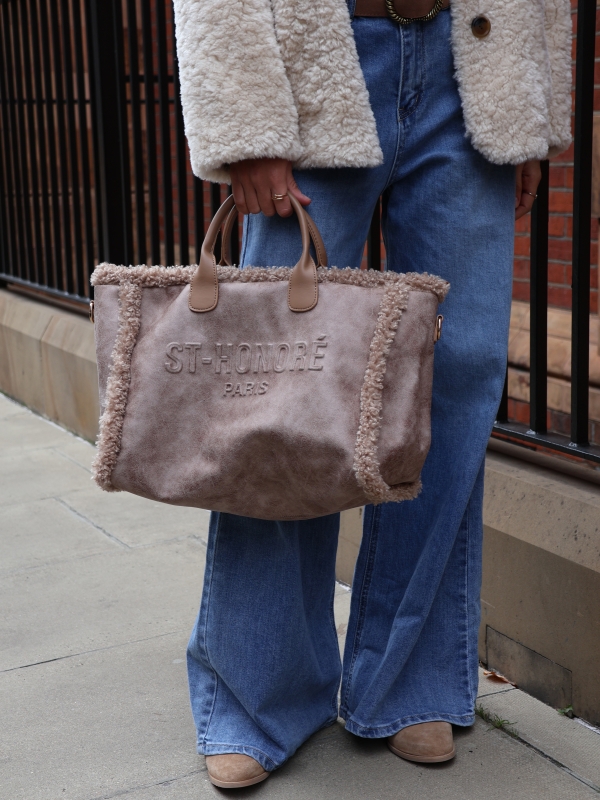 Taylor- faux fur tote bag in neutral