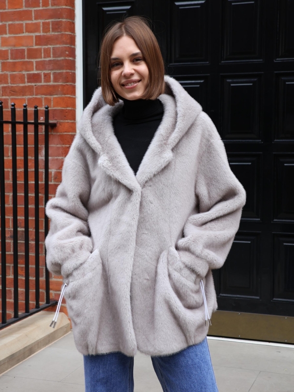 Serena - hooded Faux Fur coat in grey