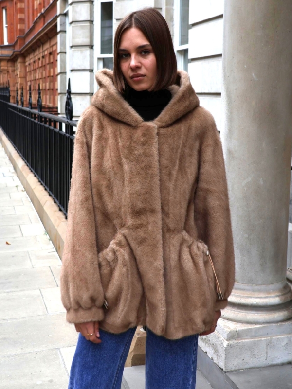 Serena - hooded Faux Fur coat in camel