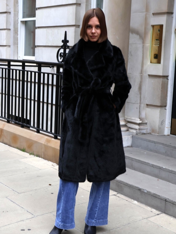 Kelly- Faux Fur Coat In black