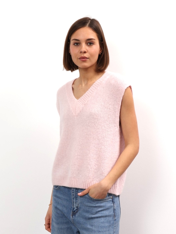 Nina - Knitted Vest in pale pink