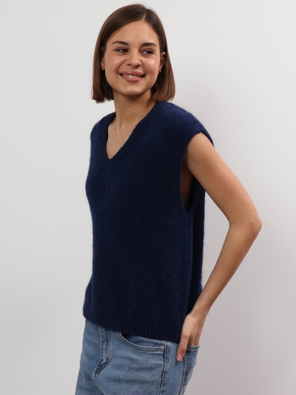 Nina - Knitted Vest in navy