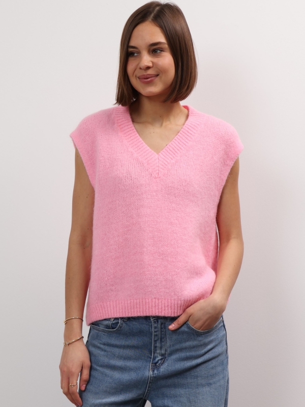 Nina - Knitted Vest in pink