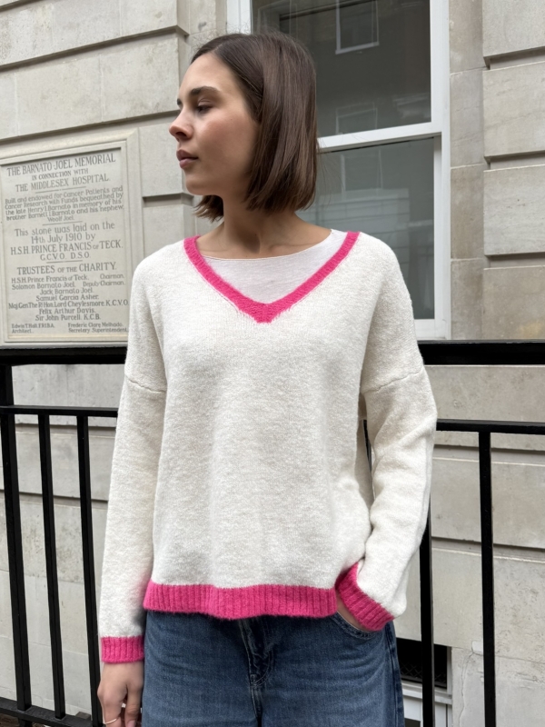 Mila - Contrast Trim V-Neck Jumper In Pink