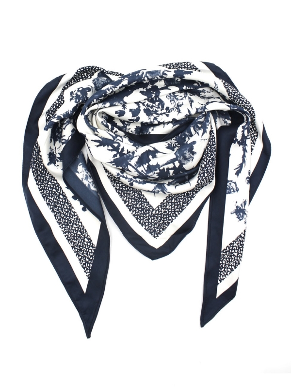 Tovia- Petite Printed Neck Scarf