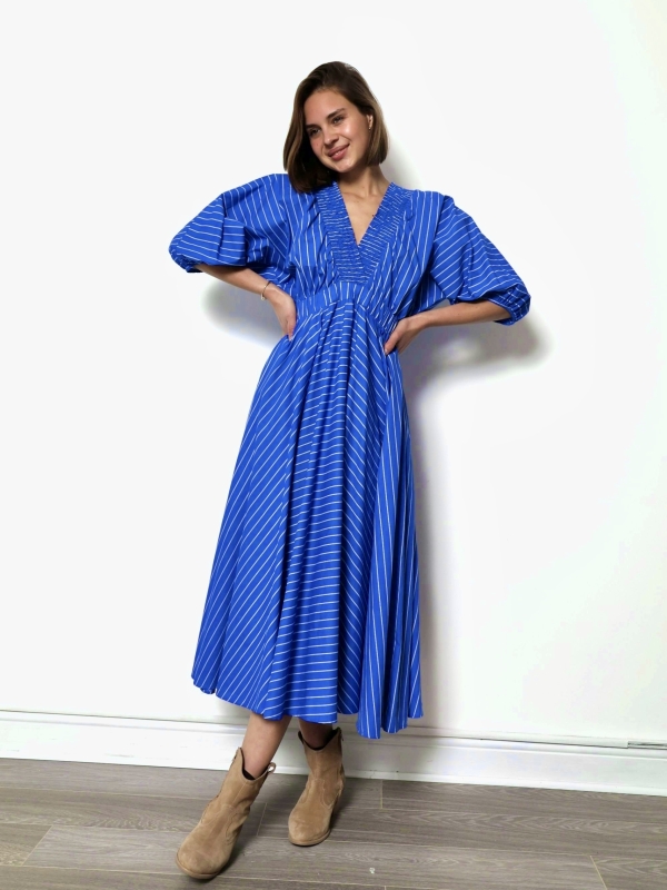 Genevieve - Ruched Cotton Maxi Dress In royal blue