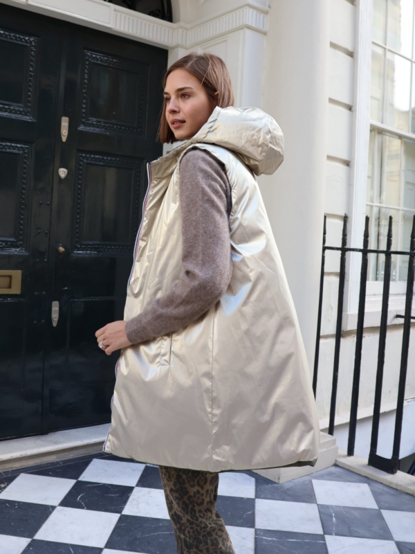 Genna - reversible Puffer Gilet In Glossy Khaki And Gold